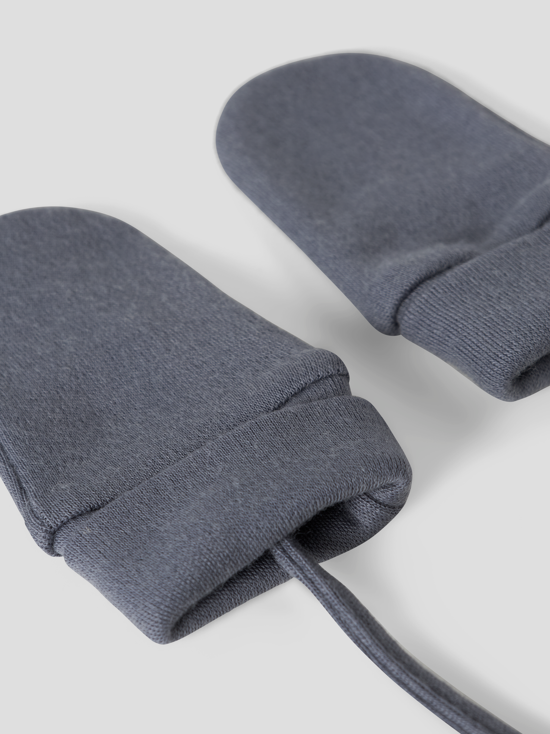 model_shot-front_full